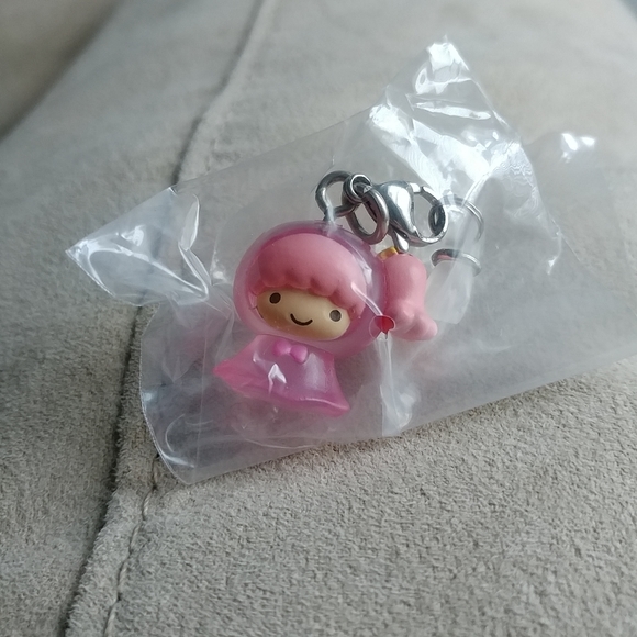 Sanrio Jewelry - Little Twin Stars Lala raincoat charm